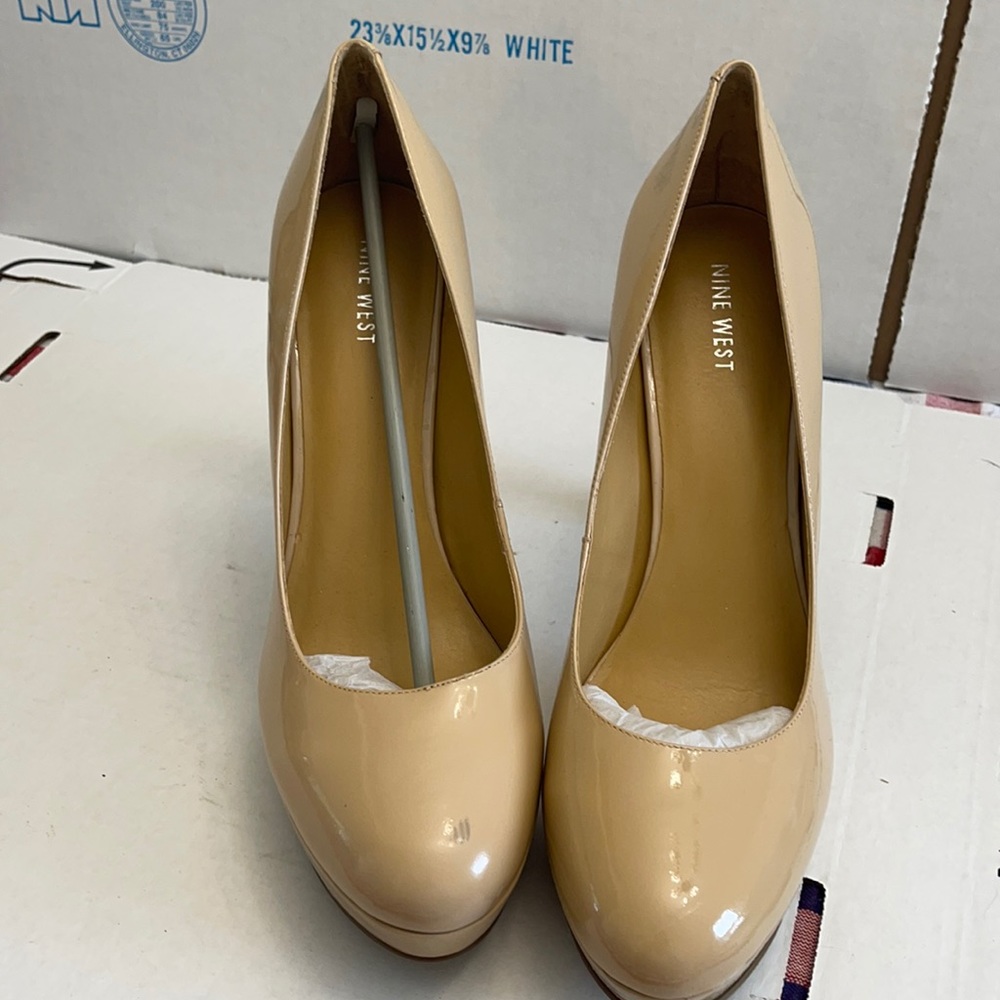 Nine West nude heels
